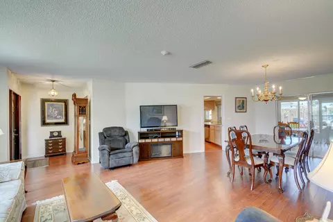 40 Pinehill Trl E, Tequesta, FL 33469 photo 5