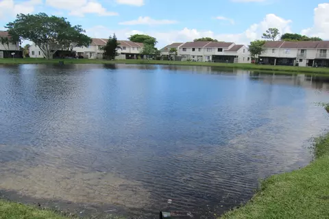 3003 Poolside Dr, Greenacres, FL 33463 photo 15