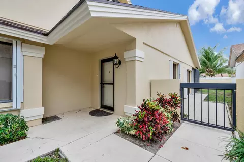 196 Cape Pointe Cir, Jupiter, FL 33477 photo 3