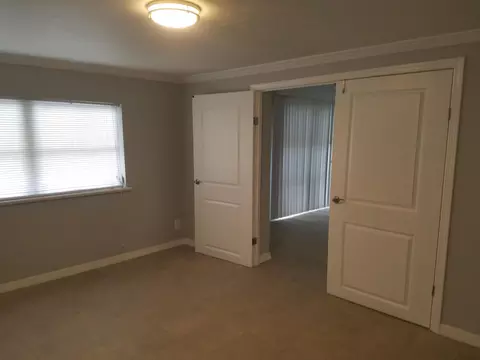 801 Wright Dr, FL 33461 photo 9