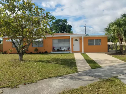 801 Wright Dr, FL 33461 photo 1