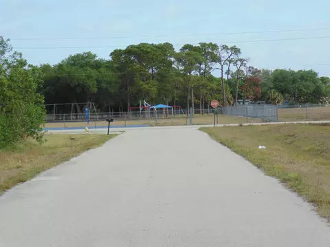 847 SE 39th Ter, Okeechobee, FL 34974 photo 1