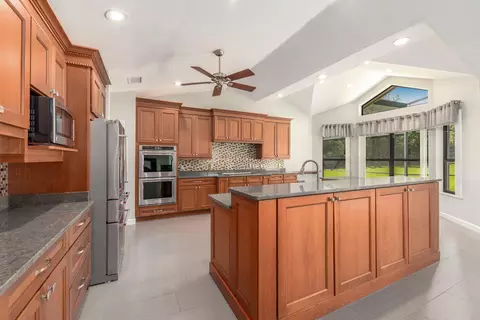 5986 SE Congressional Pl, Stuart, FL 34997 photo 9