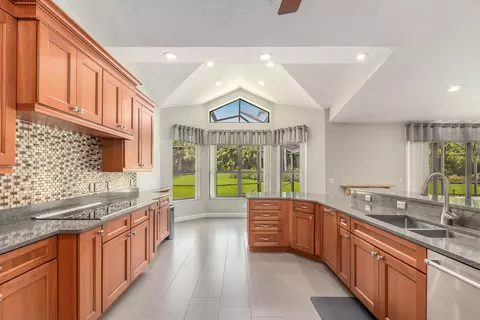 5986 SE Congressional Pl, Stuart, FL 34997 photo 5
