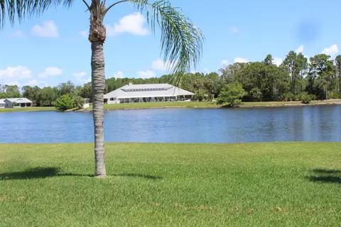 3787 SE Bluebill Pl, Stuart, FL 34997 photo 4