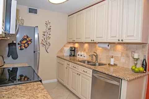 1015 Exeter #A 1015, Boca Raton, FL 33434 photo 8