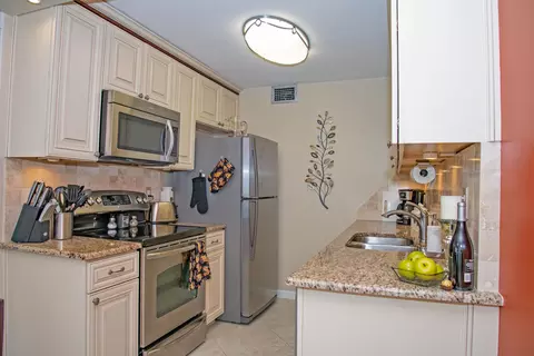 1015 Exeter #A 1015, Boca Raton, FL 33434 photo 7