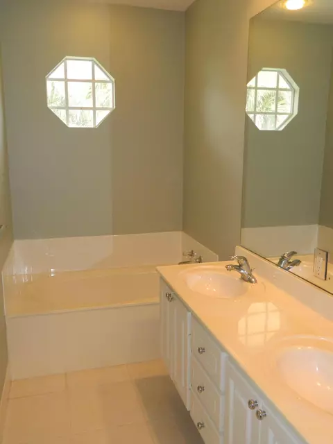 124 Ashley Ct, Jupiter, FL 33458 photo 15