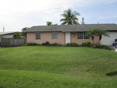 1718 SE Monroe St, Stuart, FL 34997 photo 12