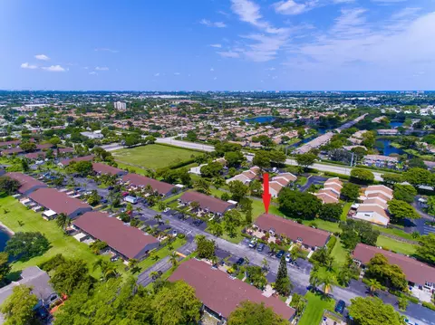 5012 E Lakes Dr, Pompano Beach, FL 33064 photo 26