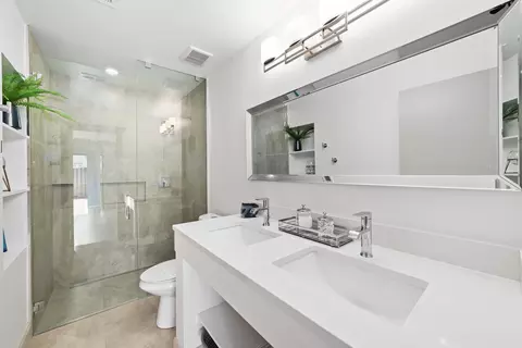 5012 E Lakes Dr, Pompano Beach, FL 33064 photo 13