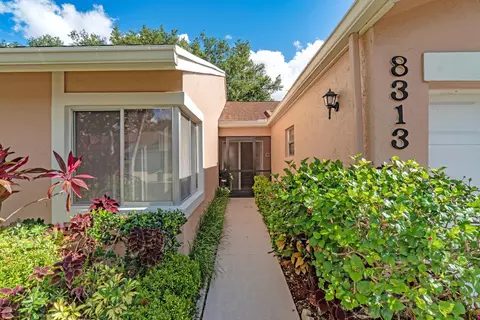 8313 Springtree Rd, Boca Raton, FL 33496 photo 5