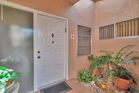 8313 Springtree Rd, Boca Raton, FL 33496 photo 6