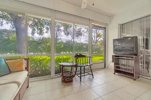 8313 Springtree Rd, Boca Raton, FL 33496 photo 17