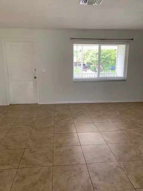 363 Beacon St, Tequesta, FL 33469 photo 5