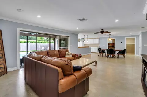 81 Fairview E, Tequesta, FL 33469 photo 2