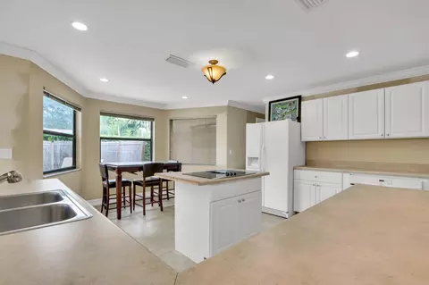 81 Fairview E, Tequesta, FL 33469 photo 6