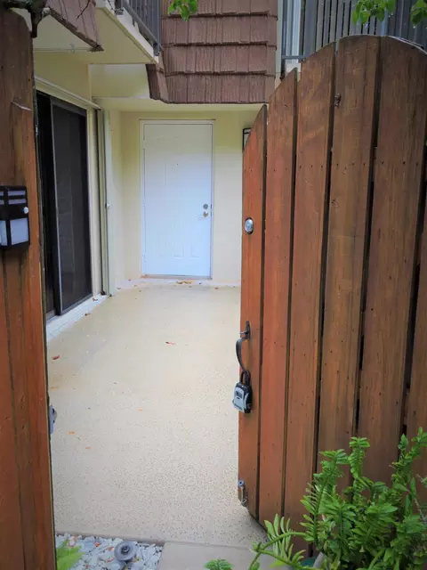 3208 32nd Ct, Jupiter, FL 33477 photo 2