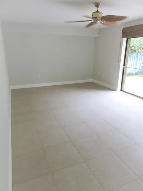 3208 32nd Ct, Jupiter, FL 33477 photo 4