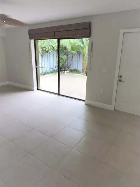 3208 32nd Ct, Jupiter, FL 33477 photo 3