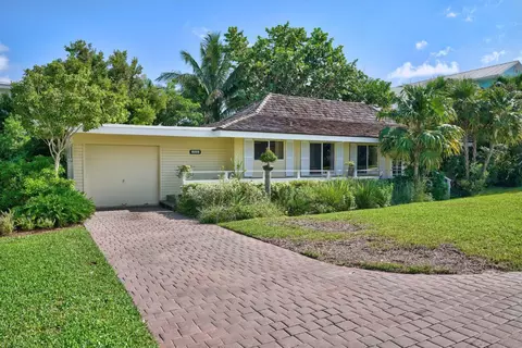 201 Xanadu Pl, Jupiter, FL 33477 photo 2
