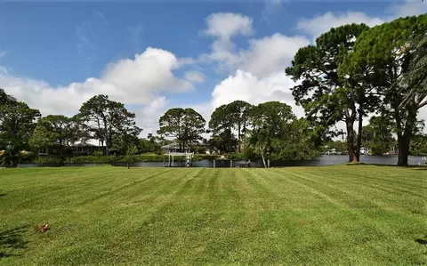 1689 NW River Trl, Stuart, FL 34994 photo 18