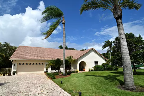 1689 NW River Trl, Stuart, FL 34994 photo 1