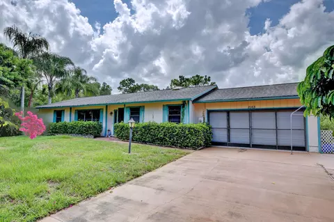2163 SE Meadowbrook Rd, Stuart, FL 34997 photo 1