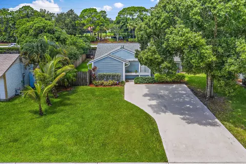 18311 Flagship Cir, Jupiter, FL 33458 photo 29