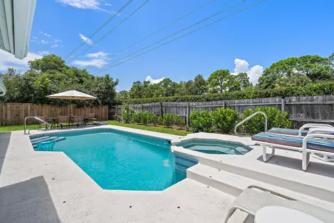 18311 Flagship Cir, Jupiter, FL 33458 photo 7