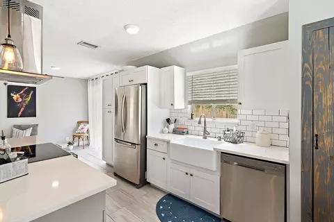 18311 Flagship Cir, Jupiter, FL 33458 photo 12