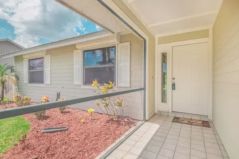 6774 SE Raintree Ave, Stuart, FL 34997 photo 4