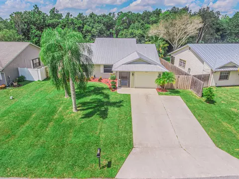 6774 SE Raintree Ave, Stuart, FL 34997 photo 2