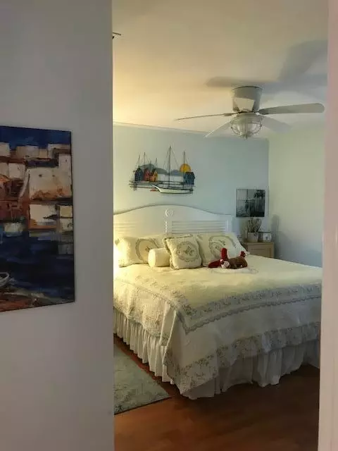 2904 SE Hawthorne St, Stuart, FL 34997 photo 11