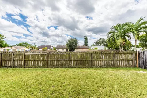 11070 Model Cir E, Boca Raton, FL 33428 photo 33