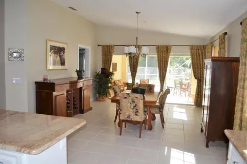 836 SW Balmoral Trce, Stuart, FL 34997 photo 8
