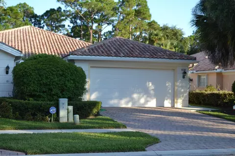 836 SW Balmoral Trce, Stuart, FL 34997 photo 2