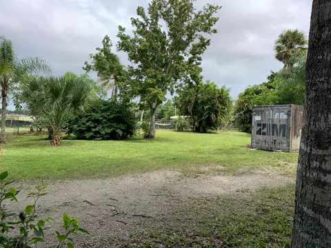 1307 SE Salerno Rd, Stuart, FL 34997 photo 3