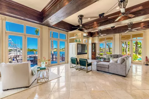 492 Mariner Dr, Jupiter, FL 33477 photo 4