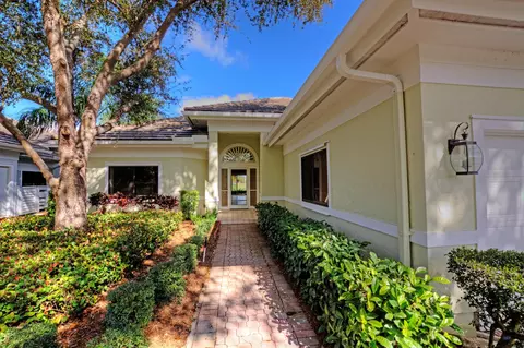 6981 SE Pacific Dr, Stuart, FL 34997 photo 5