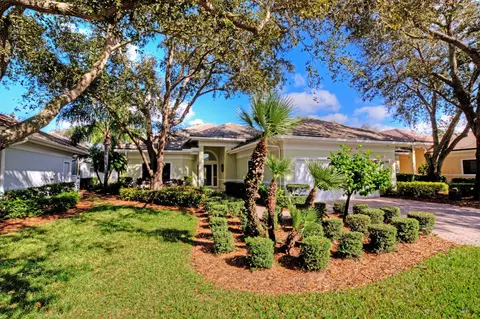 6981 SE Pacific Dr, Stuart, FL 34997 photo 3