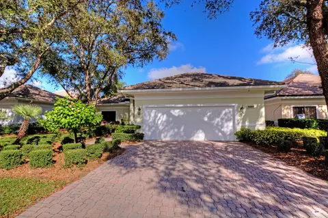 6981 SE Pacific Dr, Stuart, FL 34997 photo 4