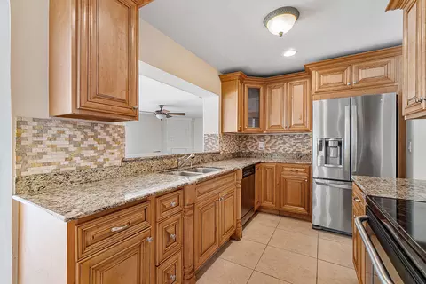 5000 NE 27th Ave, Lighthouse Point, FL 33064 photo 11