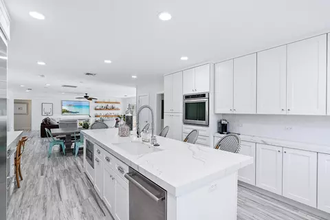 78 Golfview Dr, Tequesta, FL 33469 photo 6
