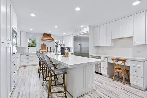 78 Golfview Dr, Tequesta, FL 33469 photo 2