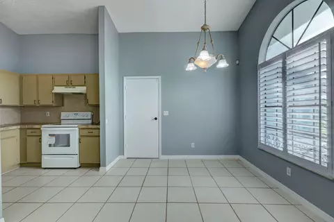 5735 SE Mitzi Ln, Stuart, FL 34997 photo 7