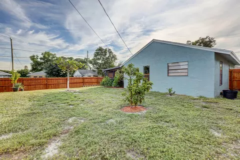 5735 SE Mitzi Ln, Stuart, FL 34997 photo 23