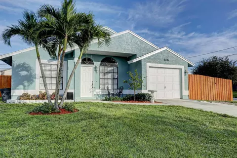 5735 SE Mitzi Ln, Stuart, FL 34997 photo 1