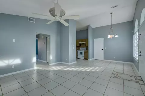 5735 SE Mitzi Ln, Stuart, FL 34997 photo 4