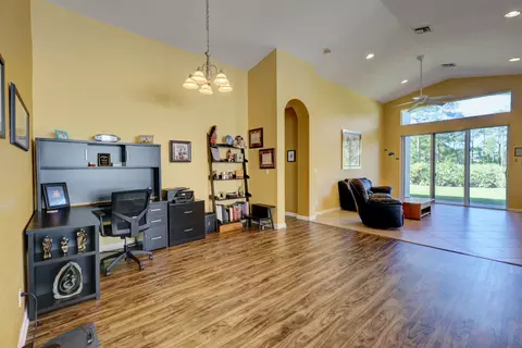 1221 SE Fleming Way, Stuart, FL 34997 photo 8